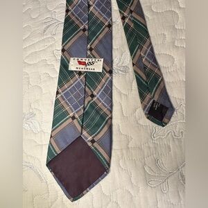 Corvette wear men’s silk tie